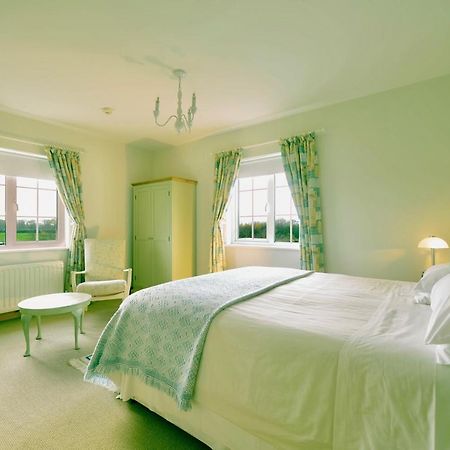 Oakfield B&B Лисберн Экстерьер фото