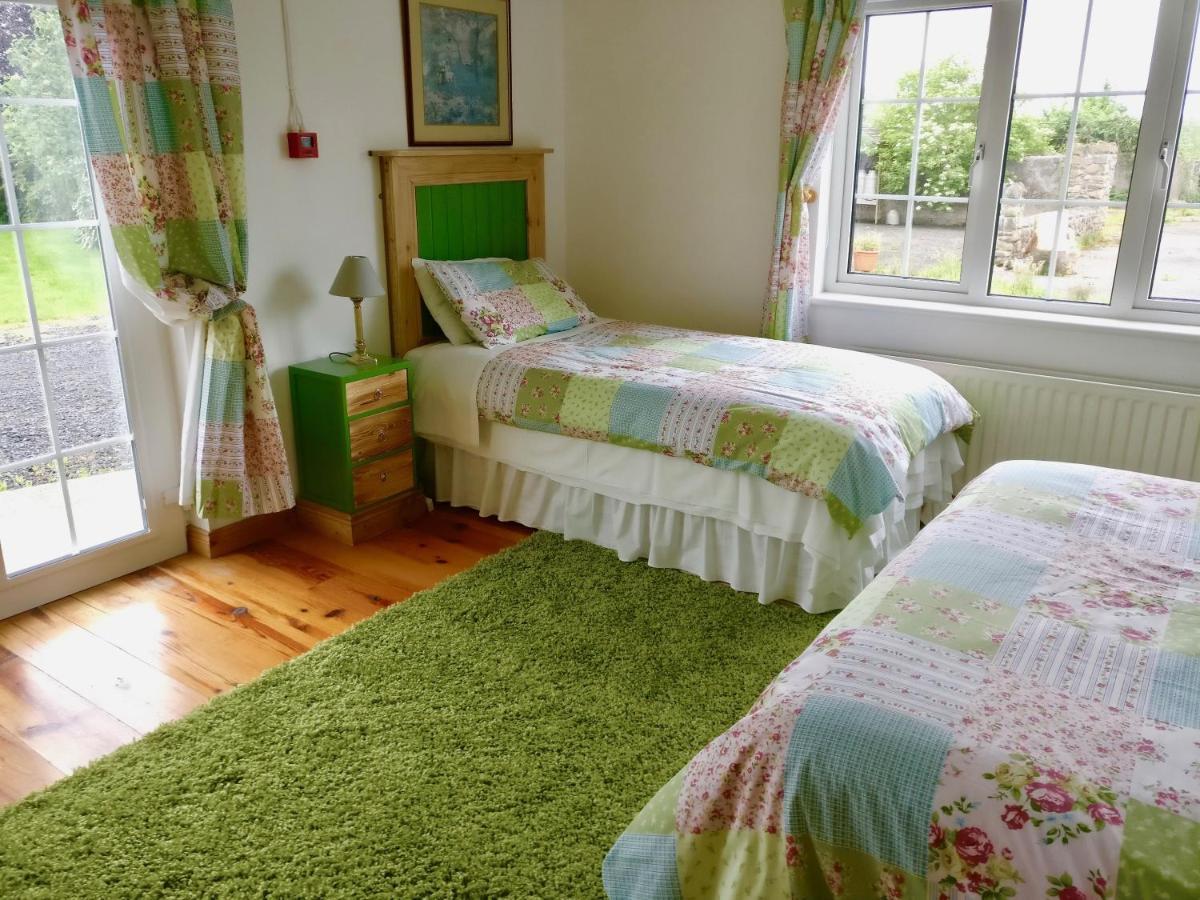 Oakfield B&B Лисберн Экстерьер фото