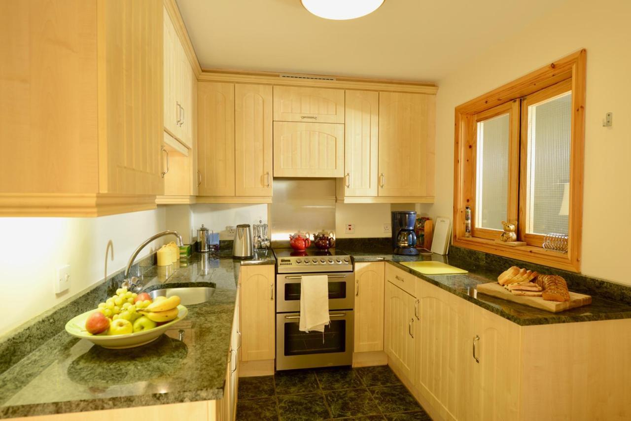Oakfield B&B Лисберн Экстерьер фото